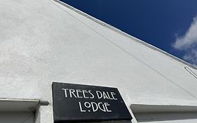 Trees Dale Lodge In Rose An Grouse Hayle